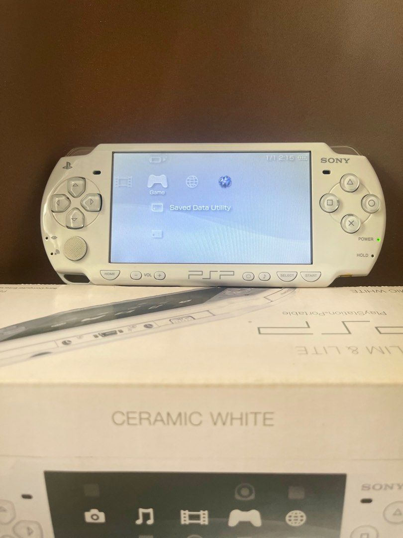 PSP 2006 白色主機 齊盒及配件 PSP2006 ceramic white console