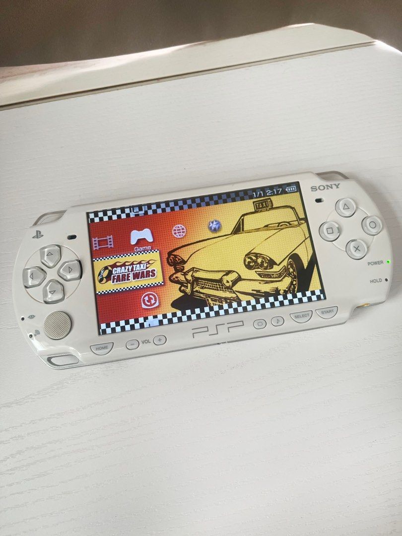 PSP 2006 白色主機 齊盒及配件 PSP2006 ceramic white console