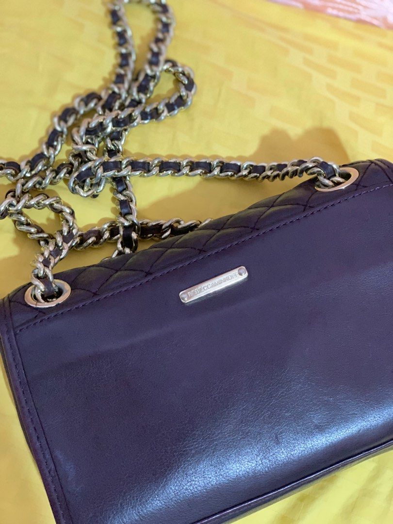 Rebecca Minkoff Affair Quilted Bag (Category: Shoulder Bags) located in Las Pinas. Submitted by nobadvibes08 (Listing ID 1325097286, Image 3). Description: Hello there, I am selling my preloved items. Please feel free to take a look around the listings. Find the best products that fits your beauty and fashion lifestyle here. 👉 Actual photos posted 👉 PRELOVED Rebecca Minkoff Affair Quilted Bag 👉 Genuine Leather 👉 100% original 👉 Signs of usag