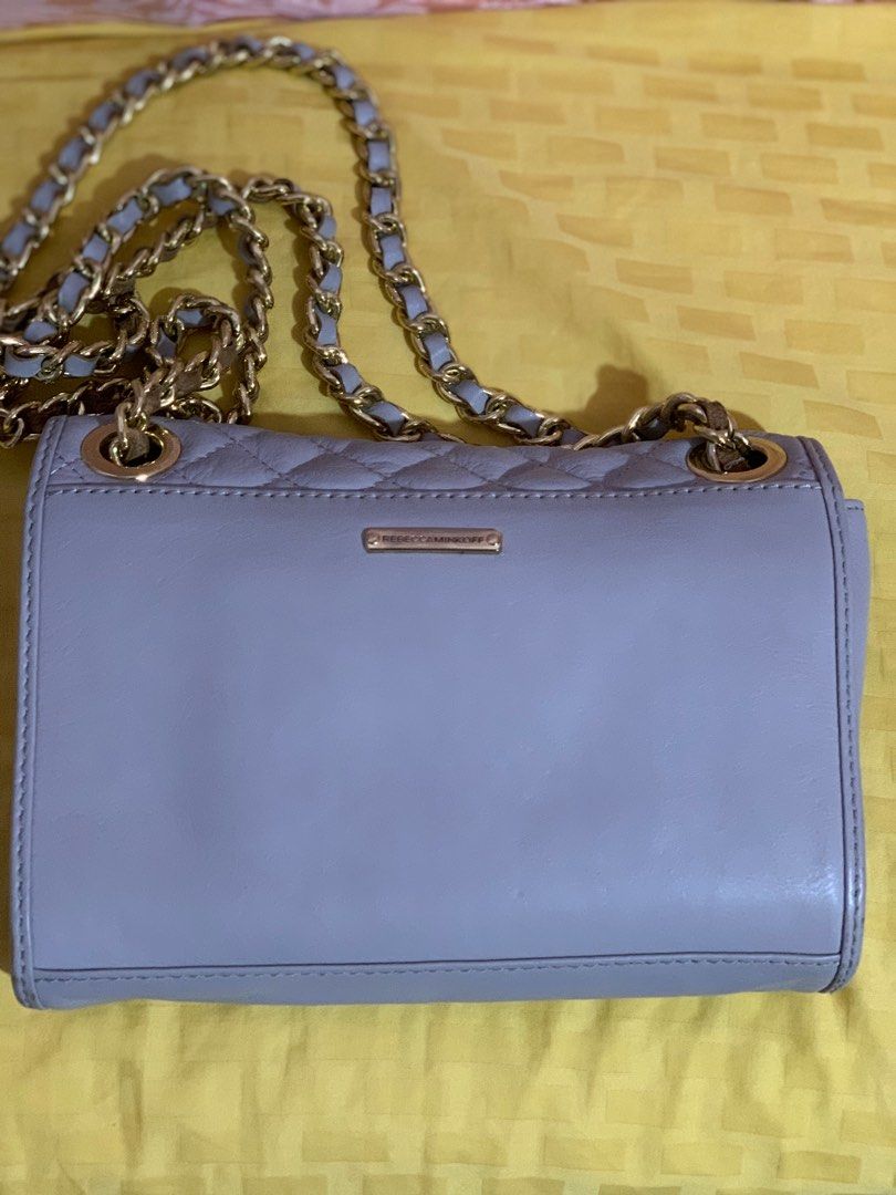 Rebecca Minkoff Affair Quilted Bag (Category: Shoulder Bags) located in Las Pinas. Submitted by nobadvibes08 (Listing ID 1325097096, Image 3). Description: Hello there, I am selling my preloved items. Please feel free to take a look around the listings. Find the best products that fits your beauty and fashion lifestyle here. 👉 Actual photos posted 👉 PRELOVED Rebeccan Minkoff Affair Quilted Bag 👉 Nice gold hardwares 👉 Genuine Leather 👉 100% o