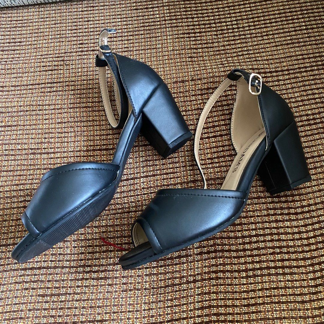 Size 36 Brand New Cardams (Category: Heels) located in Bocaue. Submitted by justlive (Listing ID 1325056153, Image 3). Description: plus SF Brand new, unused, bought due to impulsive buying .