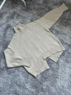(Category: ) located in . Submitted by preloved_imwar (Listing ID 1324966966, Image 1). Description: .