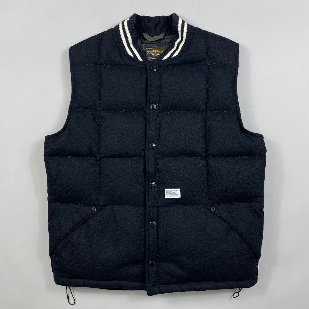 WTAPS AW07 ARCTIC GORE WINDSTOPPER DOWN VEST BLACK (Category: Vests) located in San Fernando. Submitted by tpbgarments (Listing ID 1325051856, Image 1). Description: WTAPS AW07 ARCTIC GORE WINDSTOPPER DOWN VEST BLACK Size Medium No Flaw Dimension Length: 25 Width: 21.