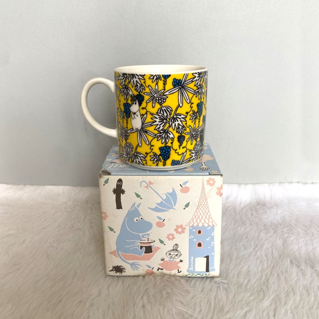 Yamaka Moomin Valley Yellow Character Mug (Category: Coffee & Tea Tableware) located in Consolacion. Submitted by posh_avenue_home (Listing ID 1324965553, Image 2). Description: New with box. From Japan. 3.5" x 3.25"..