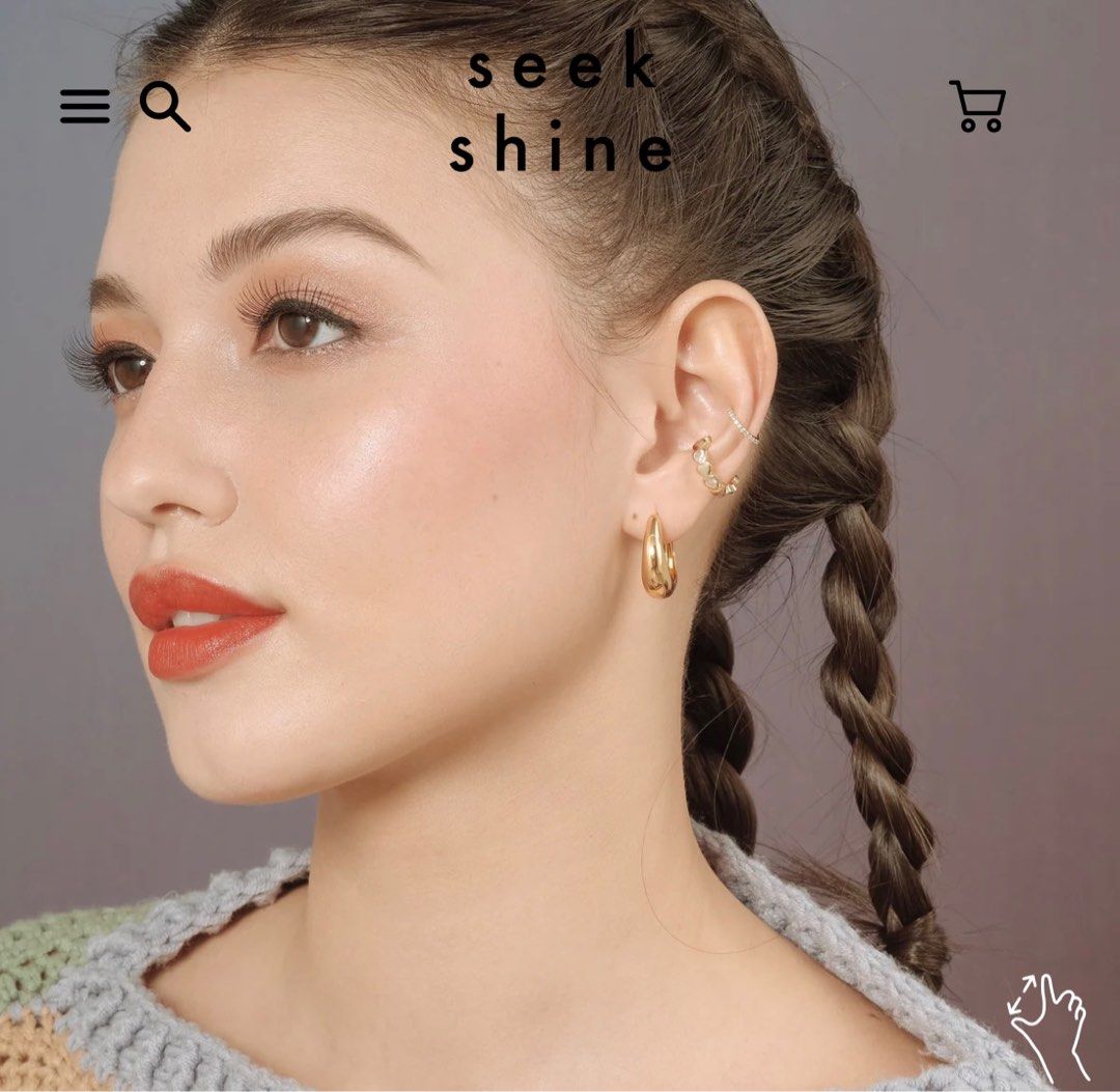 18k brass gold hoop earrings (Category: Earrings) located in Quezon City. Submitted by heymdc (Listing ID 1325225708, Image 3). Description: Brand new. Never worn. 18k vermeil gold brass hoop earrings 🌻.