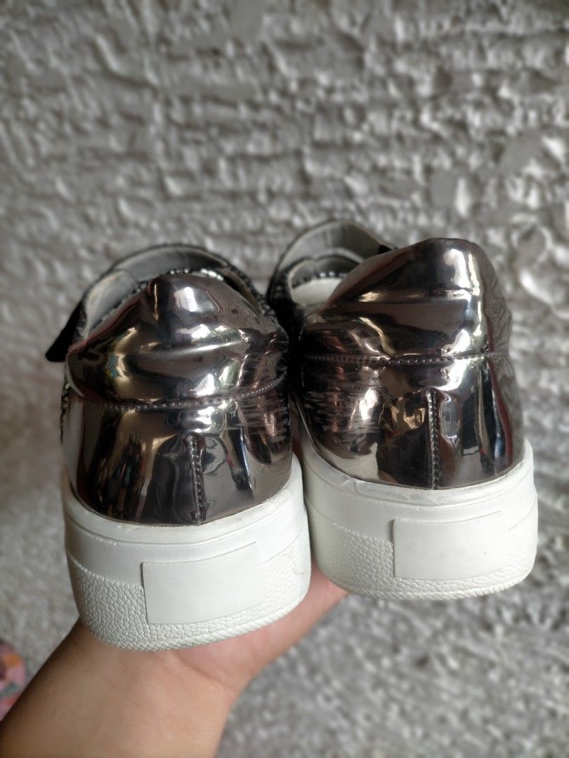 7 WOMEN Nine West Velcro Slip On Women s Fashion Footwear Sneakers on Carousell