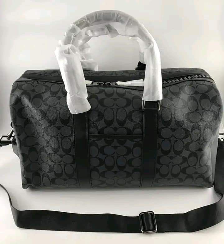 🍀 CCH Venturer (Category: Luxury Bags & Wallets) located in Manila. Submitted by shan_kenz (Listing ID 1325184243, Image 3). Description: 🍀 CCH Venturer ▪️ 45cm (L) x 26cm (H) x 21.5cm (W) 💰P3,700 ▪️Actual photo ▪️Plus SF.