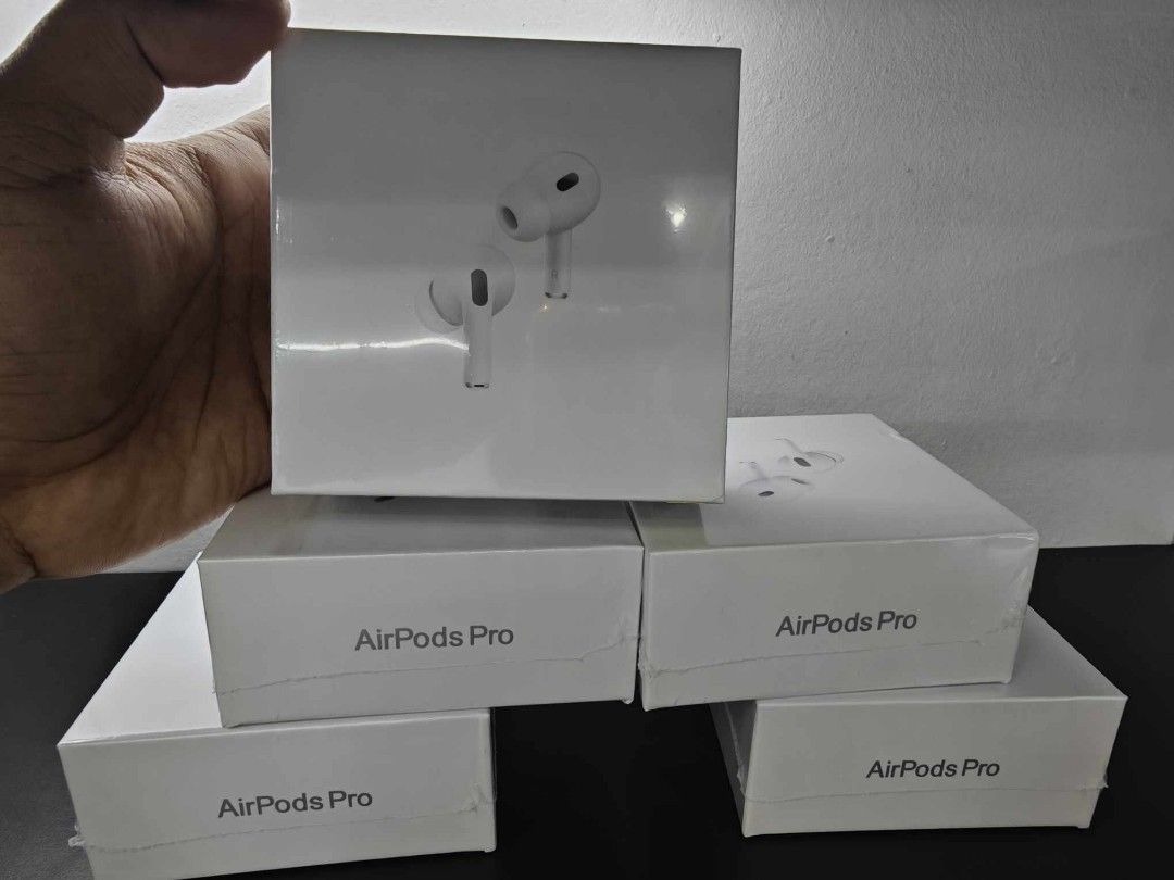 Airpods Pro 2 Type C (Category: Earphones) located in Quezon City. Submitted by upgradersgadgets (Listing ID 1325233664, Image 3). Description: Airpods Pro 2 Brand New Very Good Quality Type C Hong kong Variant Noise cancelling Same Day Delivery COD in Metro Manila We Ship Nationwide via LBC COD/ COP Message me Directly #09052163646.