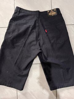 (Category: ) located in . Submitted by highmorethrift (Listing ID 1325207752, Image 1). Description: .