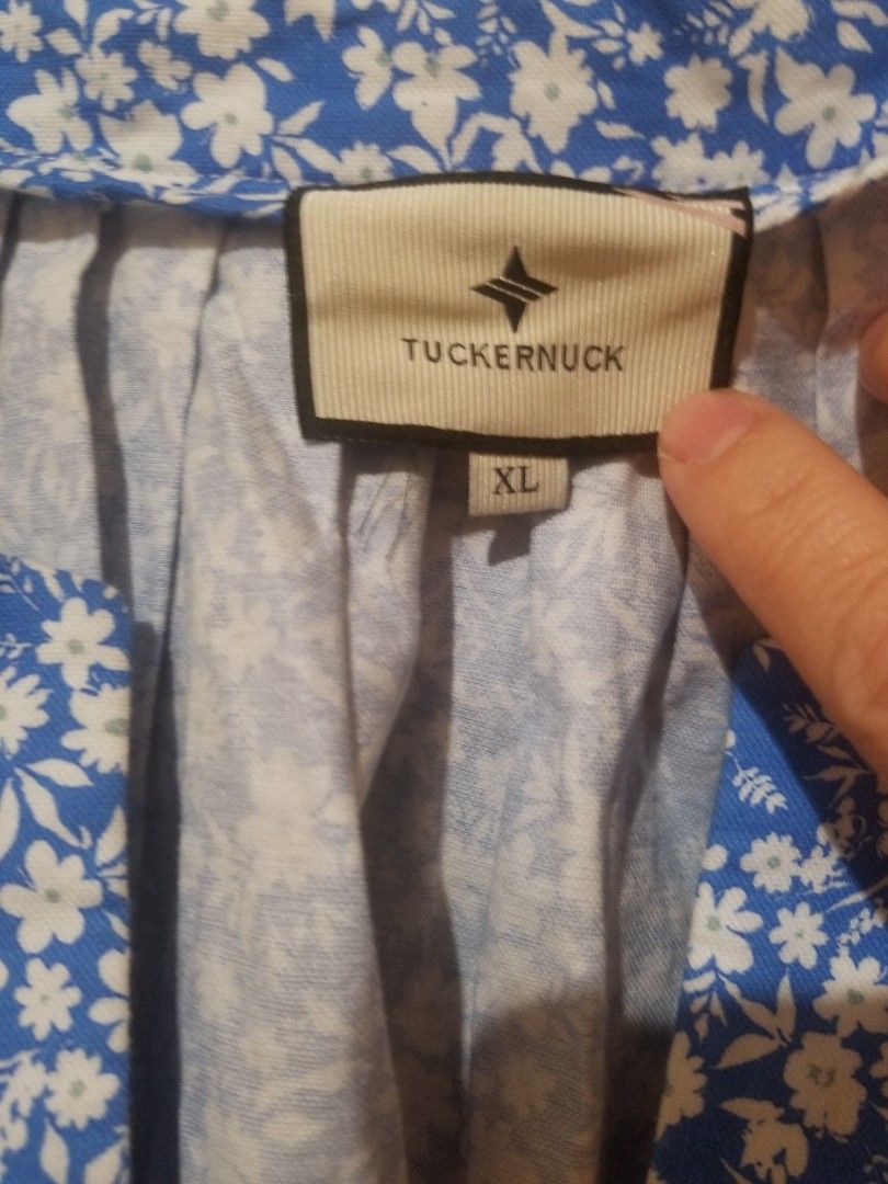 Blouse for women ( TUCKERNUCK) (Category: Blouses) located in Manila. Submitted by quitmagadia (Listing ID 1325268706, Image 3). Description: New arrival❣ From US❣ Blouse for women Tuckernuck Size: XL.