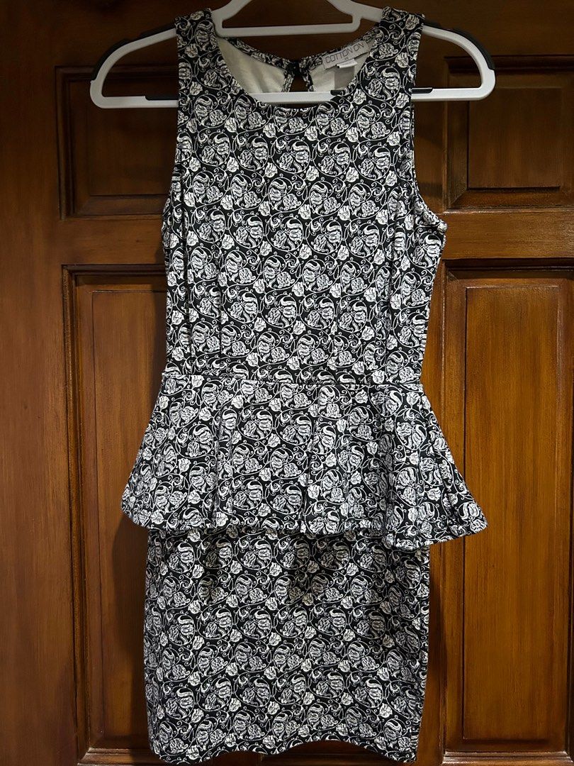 Cotton On Peplum Dress (Category: Dresses) located in Cebu City. Submitted by huff.puff (Listing ID 1325127166, Image 1). Description: Best fits xs-small frames Thick cotton fabric Feel free to DM for more info 🤍.