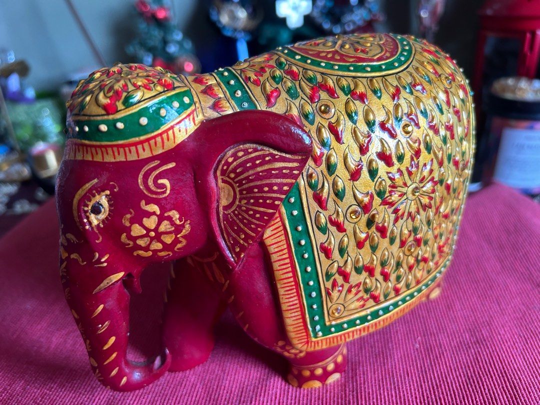 Decorating (Category: Other Home Decor) located in Singapore. Submitted by rainbow1202 (Listing ID 1325112285, Image 2). Description: Home decor for new house good luck . Or can give as gift . .