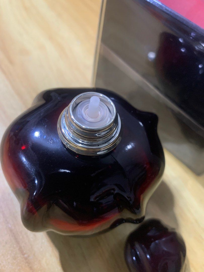 Empty Designer Perfume (Category: Fragrance & Deodorants) located in Caloocan City. Submitted by djcee (Listing ID 1325273910, Image 3). Description: Authentic Dior Hypnotic Poison EDP ***Bottle only- P350 ***w/ box - P380 ( authentic but w/ diff. batch code) Good for aesthetic display or for collection. Actual bottle and optional/replacement box are shown on the photos. Gcash Buyer’s Shipping Loc: Caloocan.