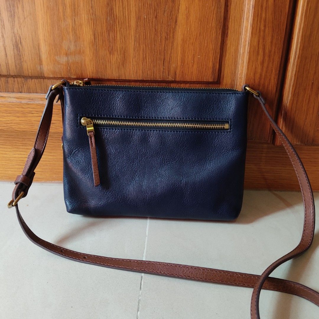 Fossil fiona ew crossbody hot sale