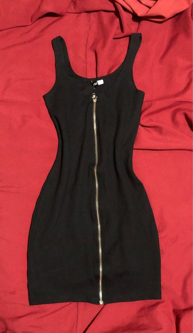 H&M Black Fitted Dress with Full-Length Zipper, Women's Fashion, Dresses  & Sets, Dresses on Carousell