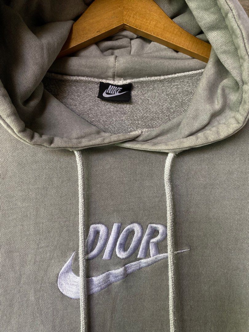 Hoodie Nike x Dior Fesyen Pria Pakaian Atasan di Carousell