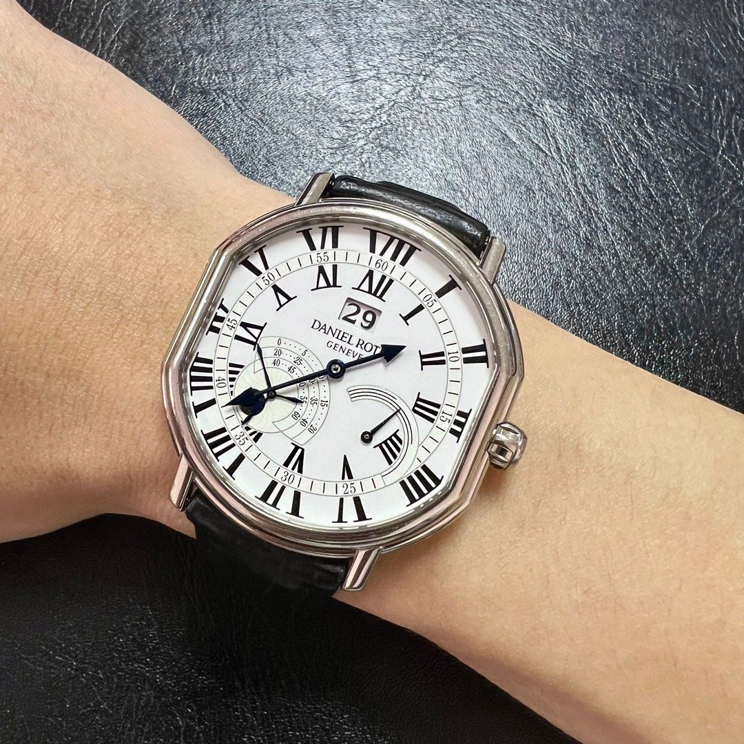 Independent watchmaker Daniel Roth Academie Athys III ref no. 110.Y.60.101.CN.BA 18K white gold self winding automatic watch with white enamel dial