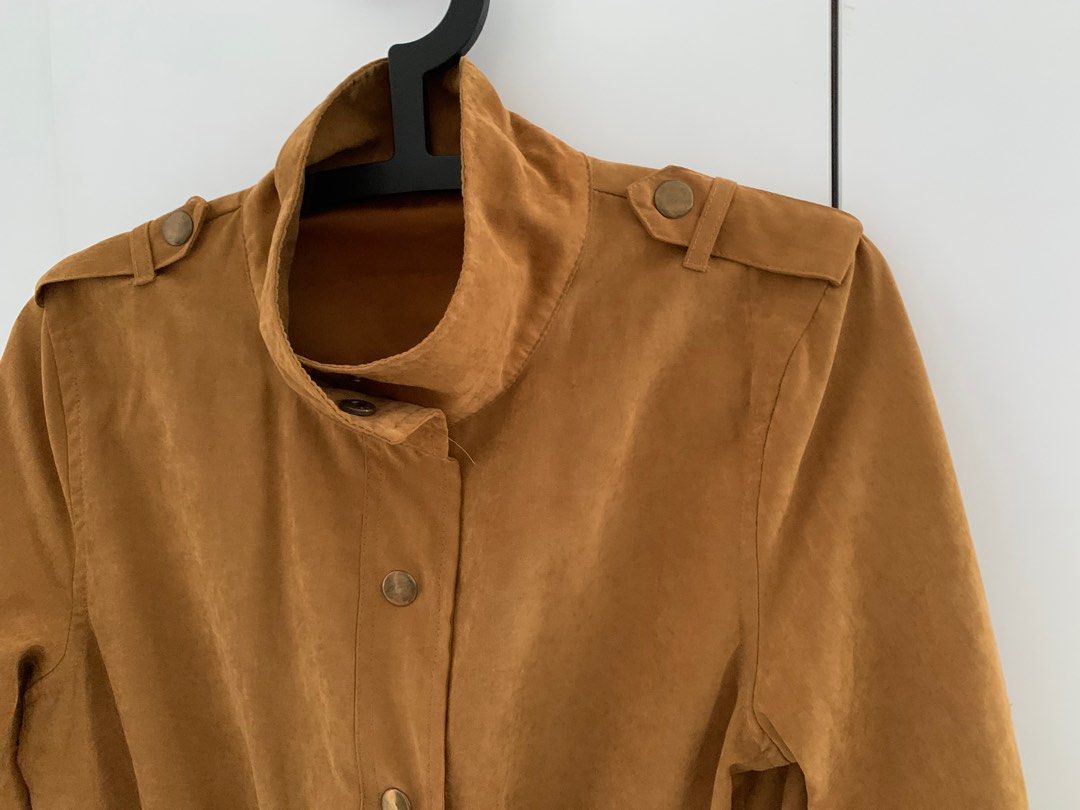 Jacket (Category: Coats, Jackets and Outerwear) located in Singapore. Submitted by csc.sg (Listing ID 1325177281, Image 3). Description: Self collect or meet up .
