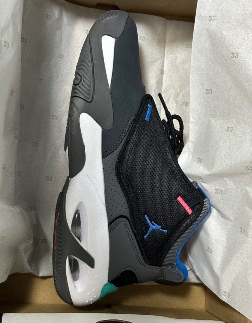 JORDAN MAX AURA 4 Luxury Sneakers Footwear on Carousell