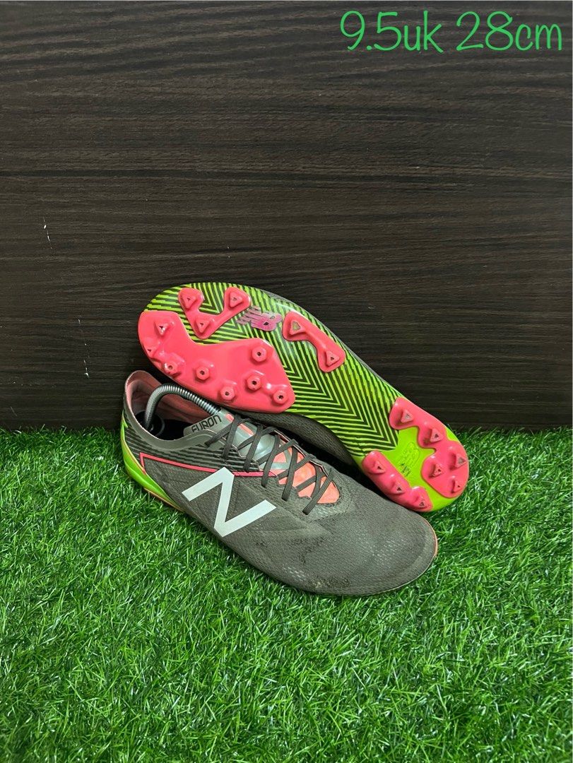 Kasut bola new balance furon Men s Fashion Footwear Boots on Carousell