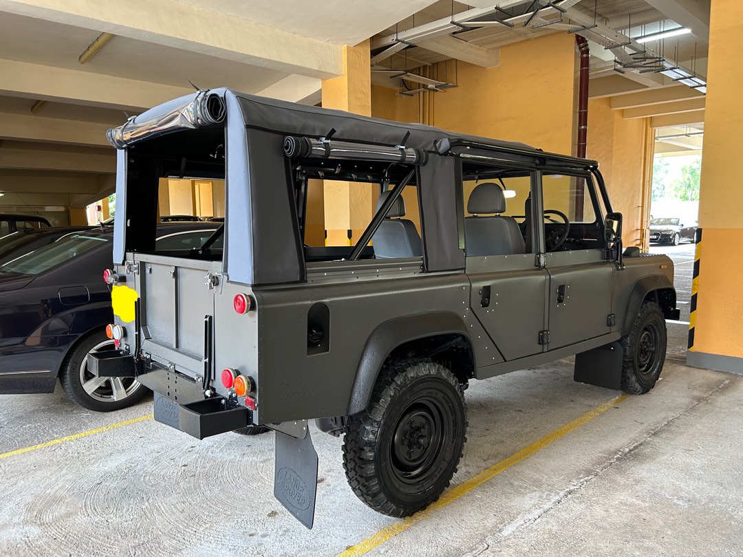 Land Rover Defender 110 Soft top Manual62863130446722111