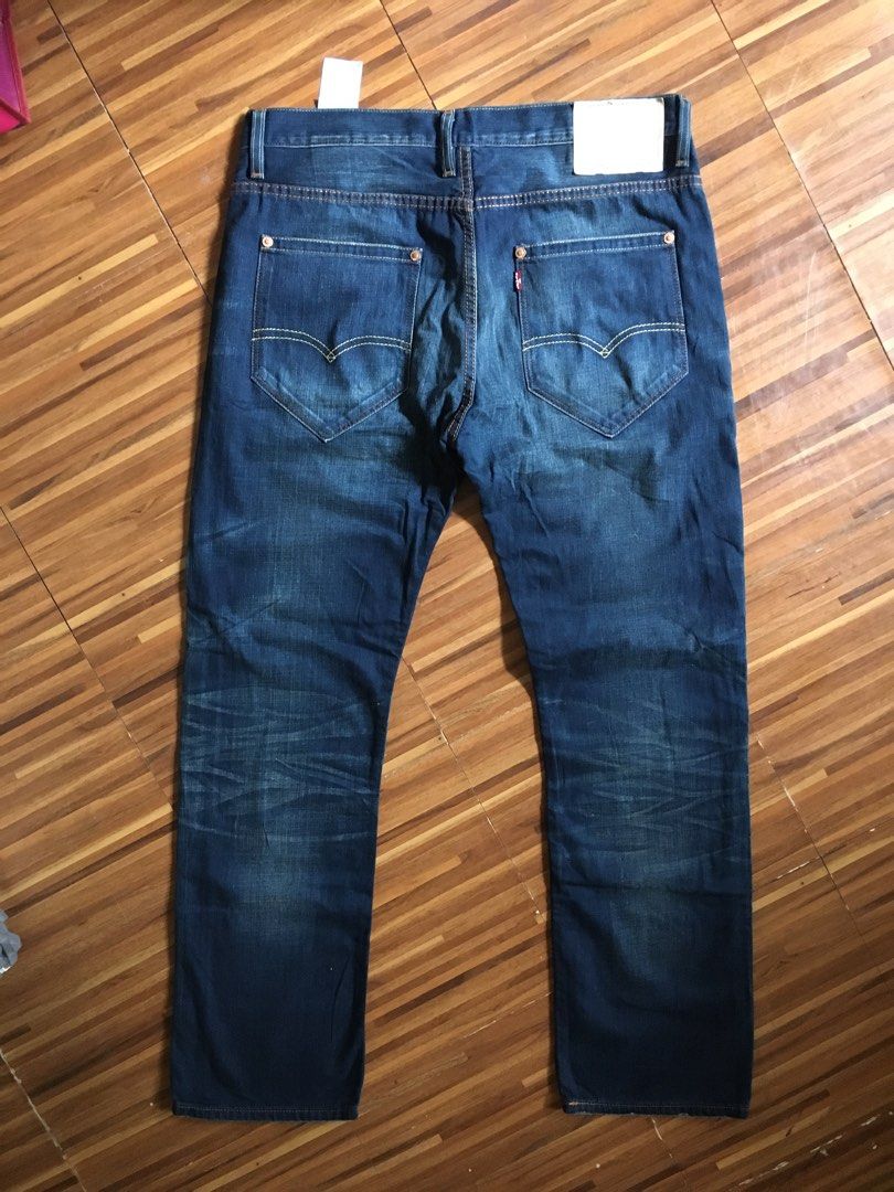 Levis 504 30x32 top