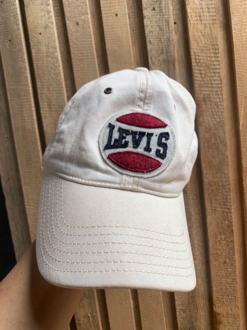 Levi s Cap vintage Men s Fashion Activewear on Carousell