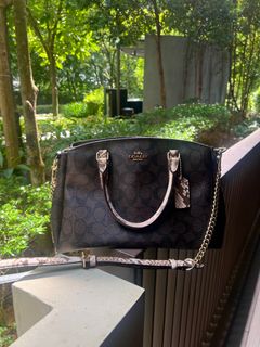 (Category: ) located in . Submitted by blogshoppedx (Listing ID 1325122719, Image 1). Description: .