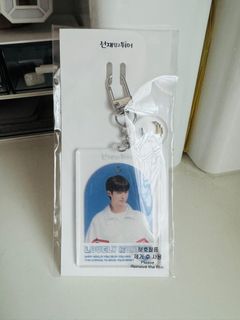 (Category: ) located in . Submitted by haechanjoy (Listing ID 1325259523, Image 1). Description: .