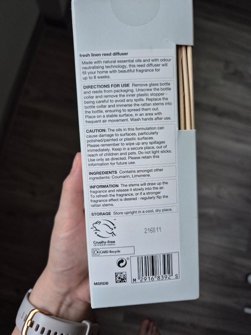 Marks & Spencer Diffuser (Category: Home Fragrance) located in Singapore. Submitted by pandahtys (Listing ID 1325110962, Image 2). Description: brand new in box. pickup only..