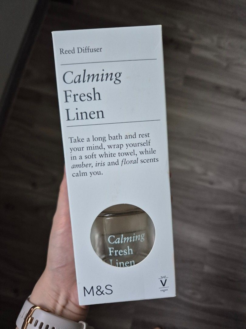 Marks & Spencer Diffuser (Category: Home Fragrance) located in Singapore. Submitted by pandahtys (Listing ID 1325110962, Image 1). Description: brand new in box. pickup only..