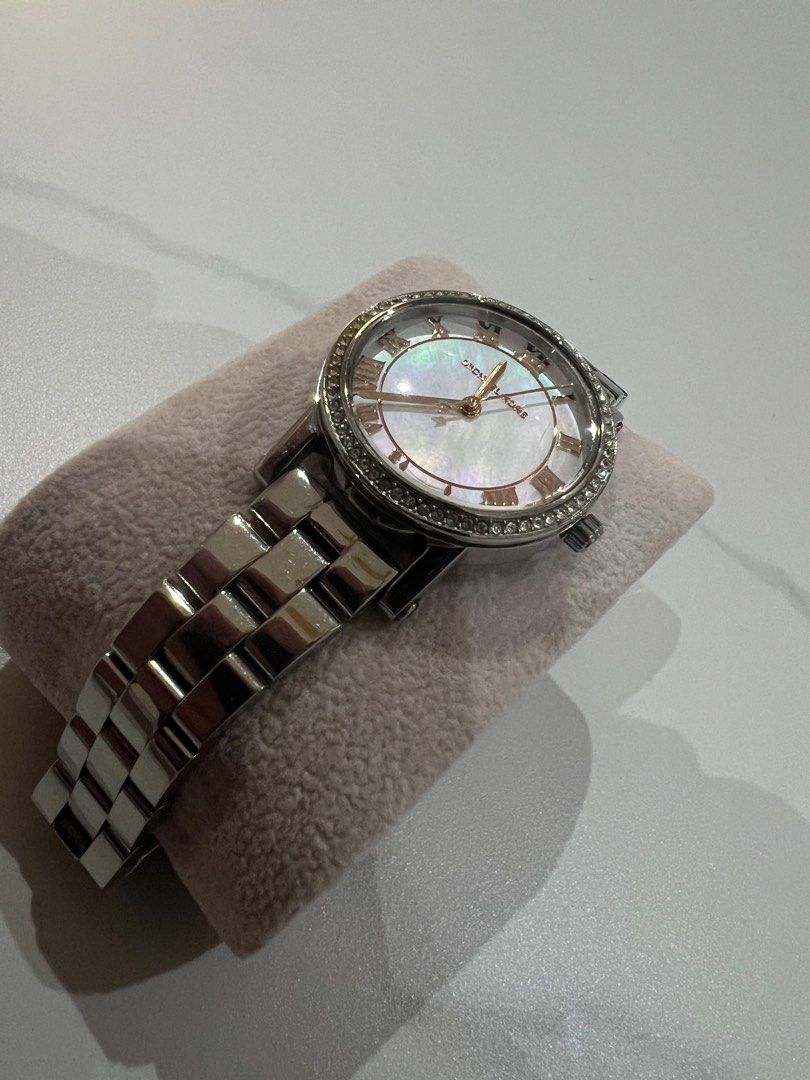 Michael Kors Petite Norie MK3557 Women s Watch Mother of Pearl