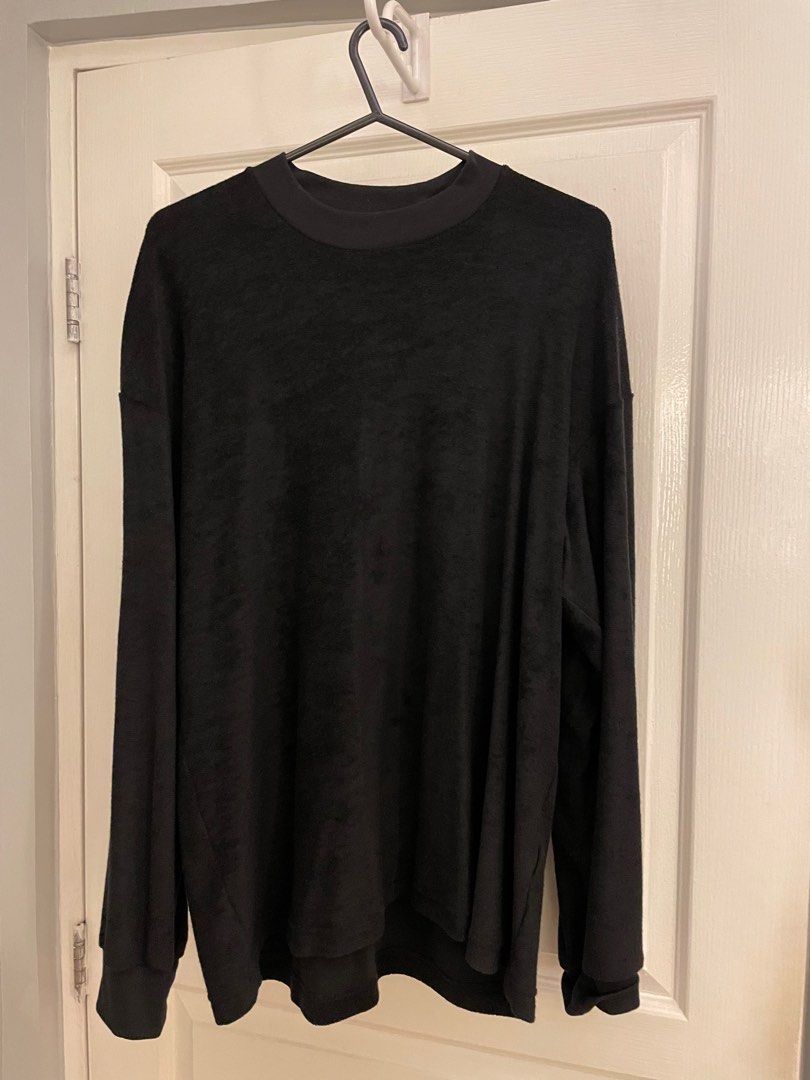 MN+LA Towel Terry Long Sleeve Tee (Anthracite) (Category: Formal Shirts) located in Taguig. Submitted by jtstyles (Listing ID 1325252616, Image 2). Description: Made with our custom 200gsm towel terry Vintage wash Rib knit collar Shoulder-to-shoulder tape Double-needle sleeves and bottom hem Tight crew neck Worn out feel Tailored fit Oversized body and sleeves Cut and sew.