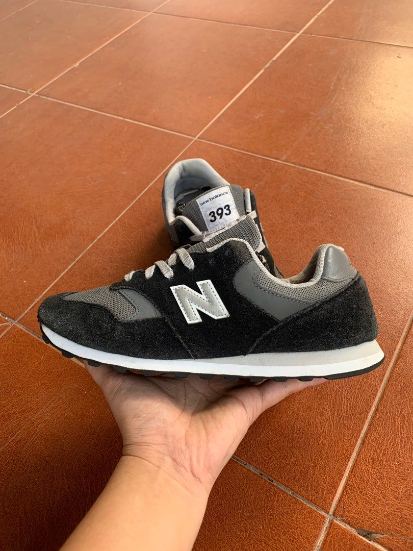 Grey New Balance 393 Sneakers New Balance 393 'Grey Silver