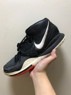 (Category: ) located in . Submitted by shiny_authentic_kickz (Listing ID 1325260526, Image 1). Description: .
