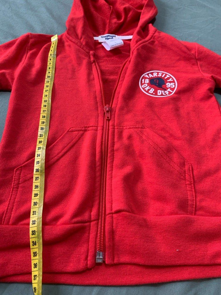 Oshkosh Kid Jacket size L (Category: Babies & Kids Fashion) located in Pasay City. Submitted by mliam (Listing ID 1325165907, Image 2). Description: Shipping shouldered bu buyer Lalamove/grab/jnt .