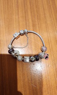 (Category: ) located in . Submitted by everythingnic3 (Listing ID 1325153431, Image 1). Description: .