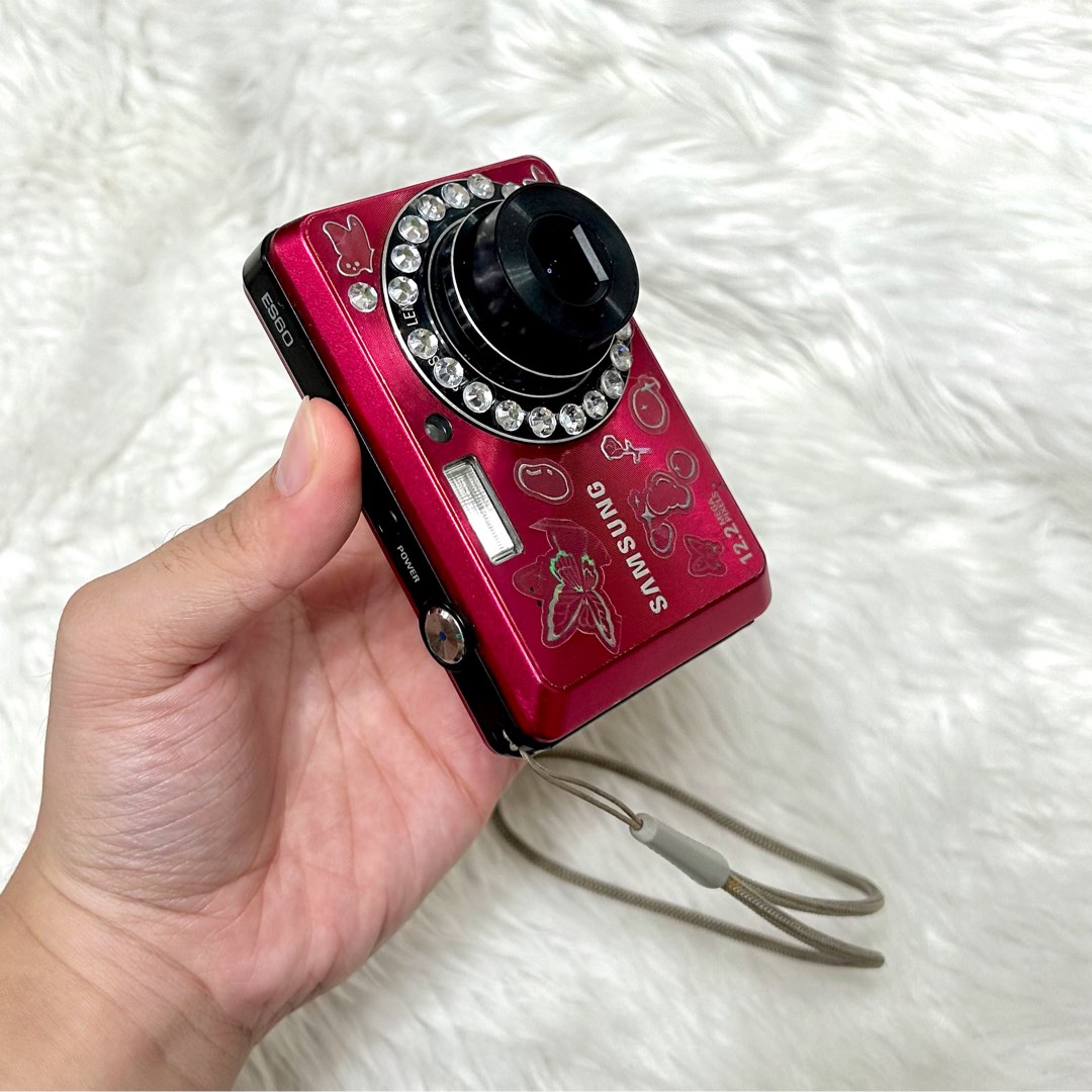 Samsung ES60 Digicam Digital Camera, Photography, Cameras on Carousell