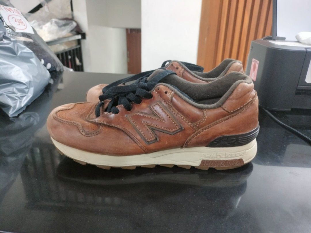 Sepatu New Balance 1400 size 39 NB1400 Fesyen Pria Sepatu Sneakers di Carousell