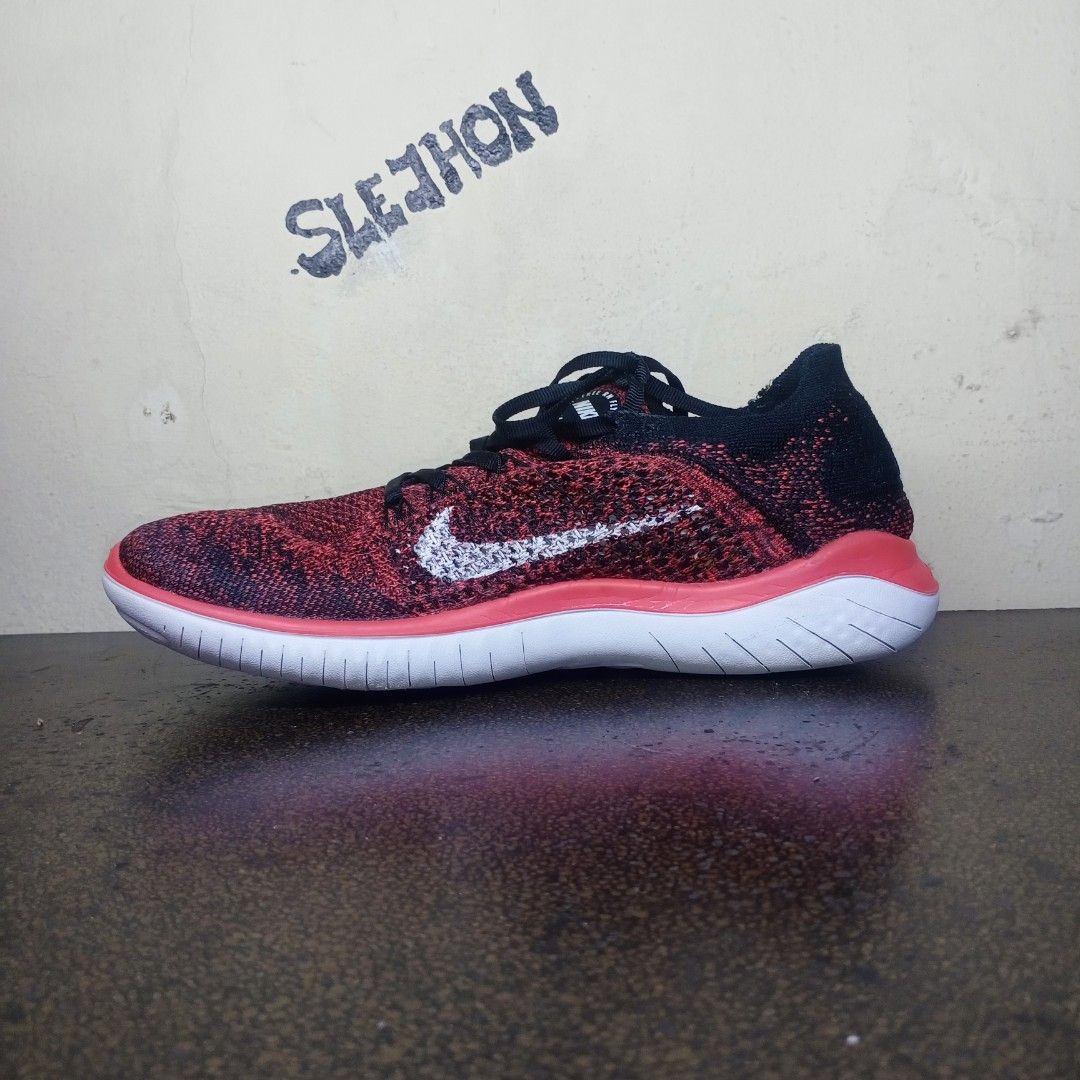 Sepatu nike free RN flyknit 42 Fesyen Pria Sepatu Sneakers di Carousell