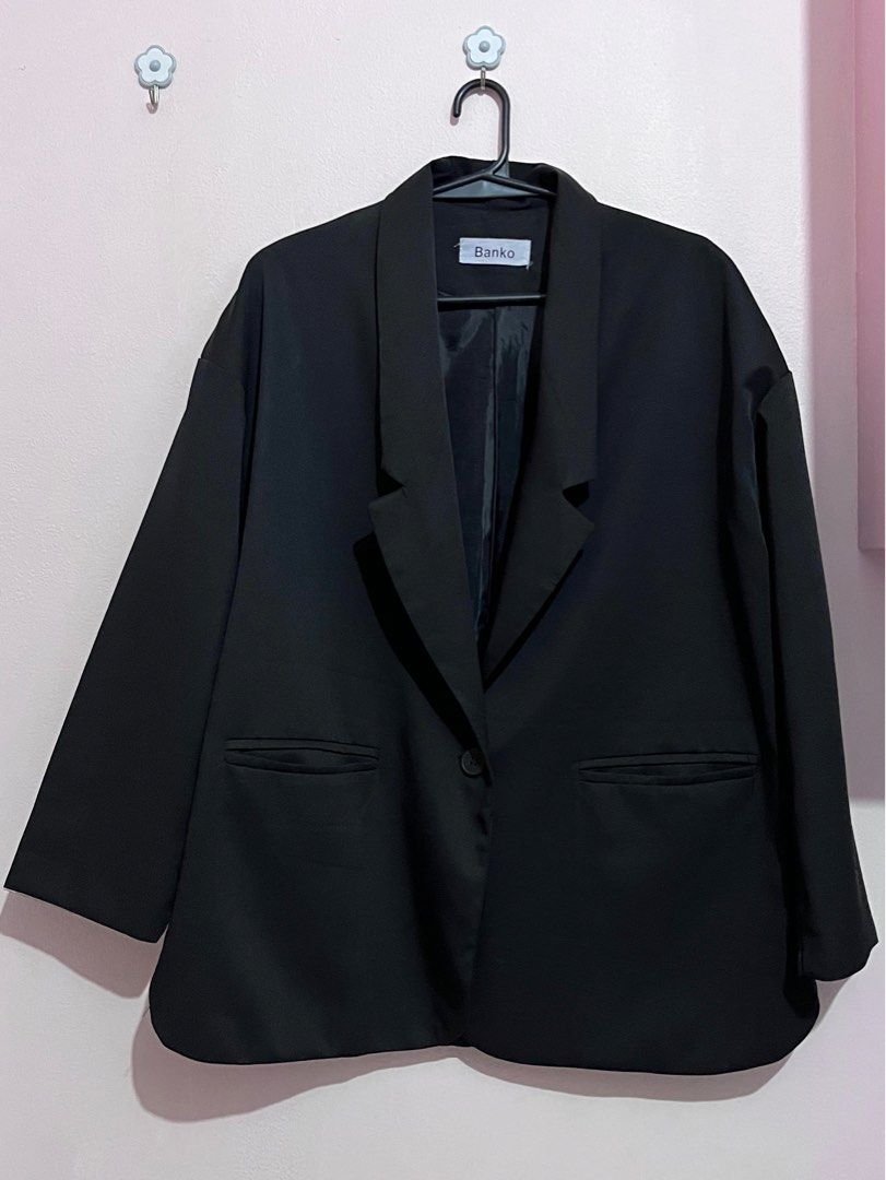 Single-Breasted Black Suit Jacket, Blazer, Coat (Category: Coats, Jackets and Outerwear) located in Manila. Submitted by netteee18 (Listing ID 1325261530, Image 1). Description: 72cm - length (measured from neck down) 55cm - width (chest area) 58cm - length (shoulder to hand down) size- S-L (women) S-M- (men; depending on build) color: black-greyish material: di ko po knows huhu check pic nalang di ako expert lolz RFS: not my style extra info: th