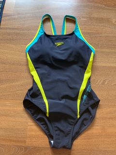 Size 34 Speedo padding swimsuit one piece, Women's Fashion, Swimwear ...