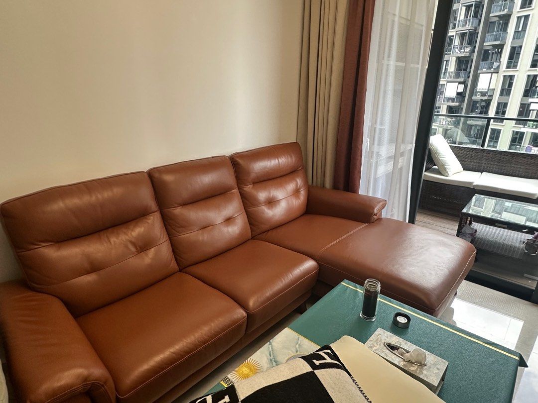 Sofa (Category: Sofas) located in Singapore. Submitted by lichenyang94057 (Listing ID 1324629702, Image 3). Description: .