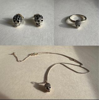 (Category: ) located in . Submitted by gintofinds (Listing ID 1325190332, Image 1). Description: .