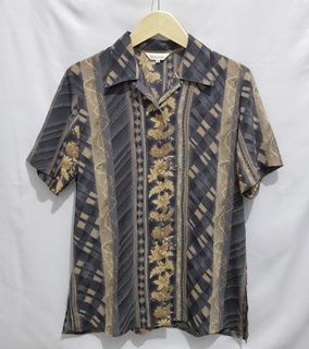 (Kategori: ) berada di . Dikirim oleh 25thriftstuff.id (ID iklan 1325154346, Gambar 1). Deskripsi: .