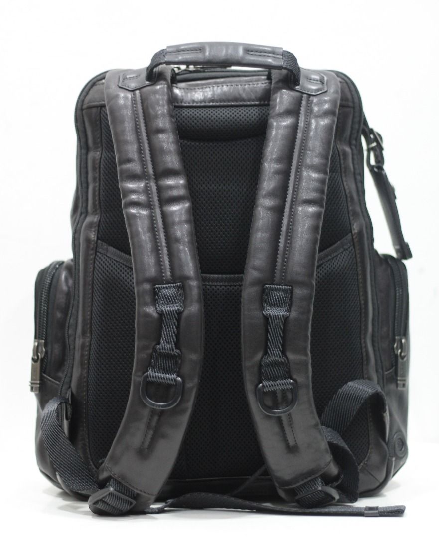 Tumi nellis sale