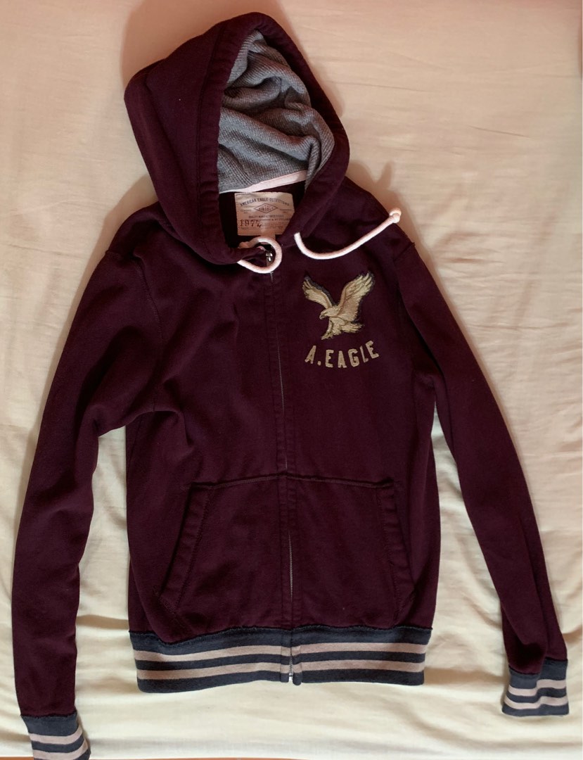 Vintage American Eagle zip up hoodie Women s Fashion Tops Longsleeves on Carousell