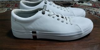 (Category: ) located in . Submitted by roneesaiful (Listing ID 1325168297, Image 1). Description: .