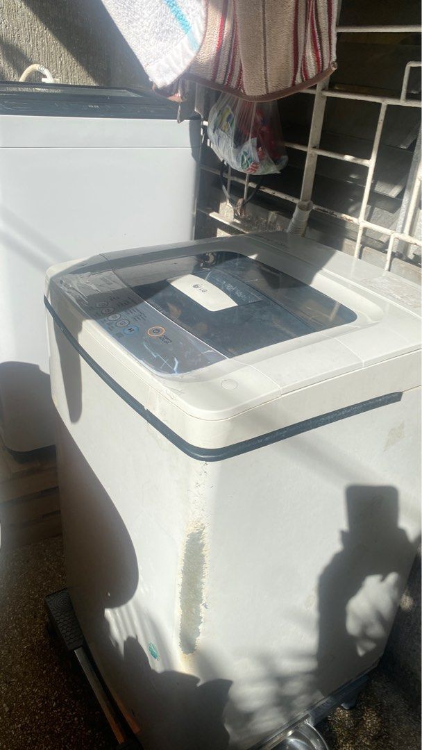 Window type ac / automatic washing machine (Category: Other Kitchen Appliances) located in Manila. Submitted by tanlucas4831358 (Listing ID 1325252904, Image 3). Description: Used but not abuse Rfs Ng palit na ng gamit Pede nmn check pick up po.