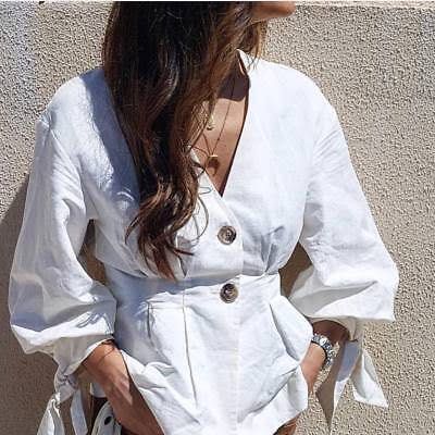 Zara Linen Blend Pleated Shirt (Category: Blouses) located in Cainta. Submitted by gelayp (Listing ID 1325183208, Image 2). Description: 🔥⚠️⛔️ LOWBALLERS WILL BE IGNORED. DO NOT PLACE A LOW OFFER. LET’S NOT WASTE EACH OTHER’S TIME ⛔️⚠️🔥 ✅ Authentic Zara white ivory pleated linen top, perfect for office and clean classy fits ✅ Size m on tag fits m-l ✅ 9/10 condition, no flaws 〰 RFS: decluttering / does not fit me anymore 💔 〰️ No more when worn 
